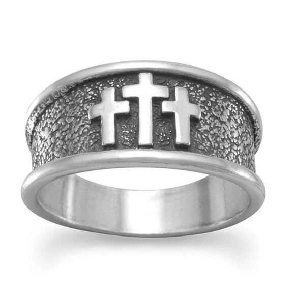 Size 8 Sterling 10mm wide 3 Crosses Calvary Cross of Jesus Ring 925 Men/Women - Picture 1 of 10